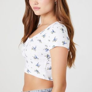 FOREVER 21 White Floral Print Cropped Henley Tee SMALL